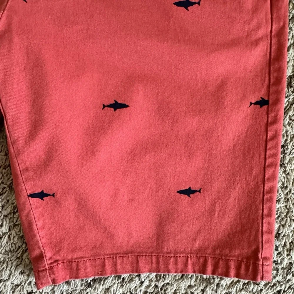 Old Navy Ultimate Slim Shorts 30 Red‎ Shark Print Chino Casual Summer